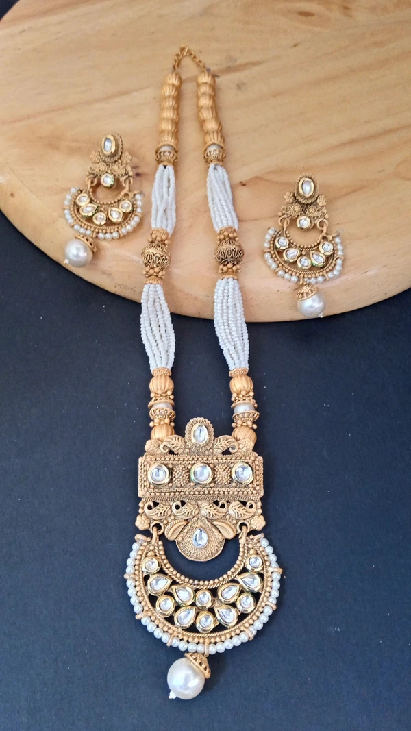 Ethnic Royal White Kundan Necklace Set - White Kundan