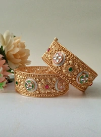 Rajwadi Elegant Bangles Set - Golden, 2.4