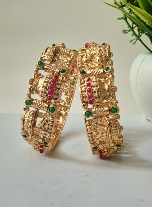 Rajwadi Wedding Design Bangles Set - 2.4, Gold