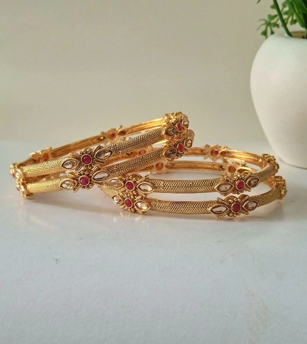 Stylish Rajwadi Bangles Set - Golden, 2.8