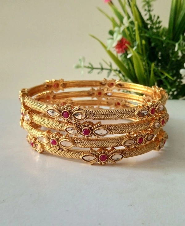 Stylish Rajwadi Bangles Set - Golden, 2.8