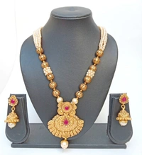 Royal Ethnic Red Kundan Necklace Set