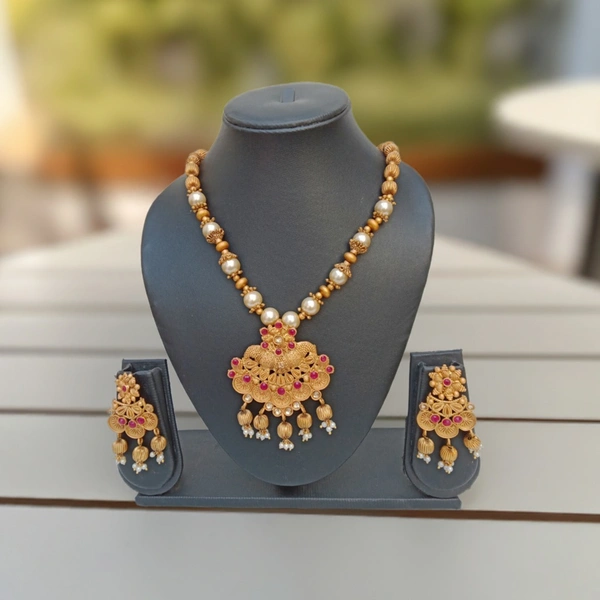 Premium Red Kundan Necklace Set