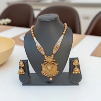 White Kundan and Pearls Rajputi Necklace set