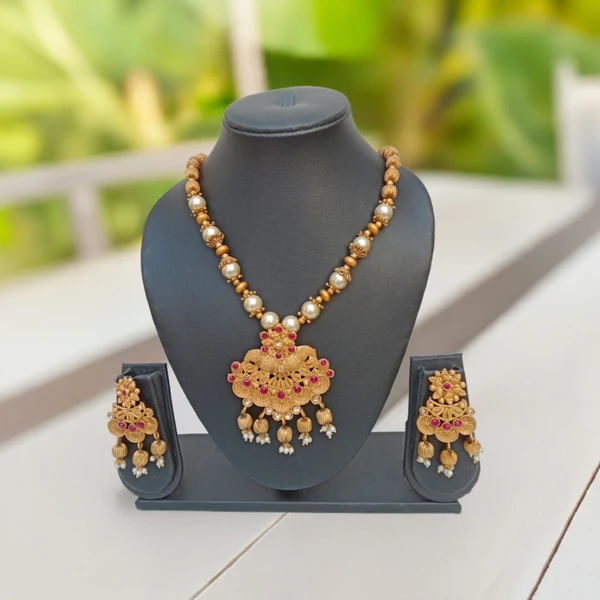 Premium Red Kundan Necklace Set