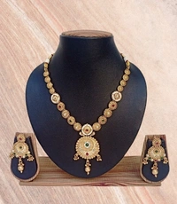 Traditional Multi Kundan & Meenakari Necklace Set.