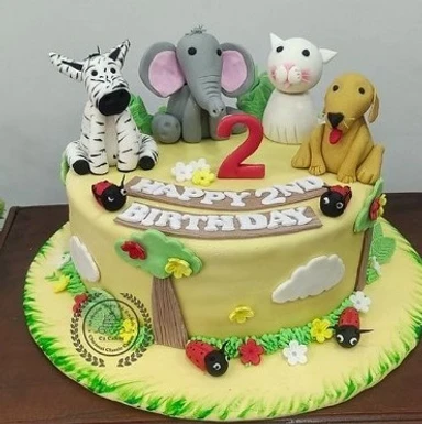 JUNGLE THEME CAKE