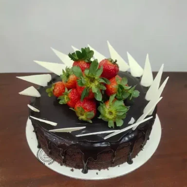 FRUITS GARNISH CAKES