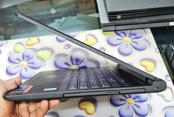 Lenovo IdeaPad 100 ( Intel Quad Core)
