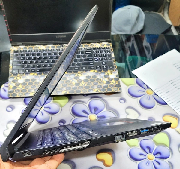 Lenovo IdeaPad V110 (i5 6th)