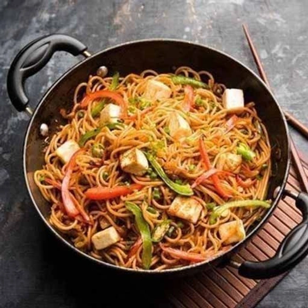 MH  Veg Noodles - Paneer Schezwan Noodles