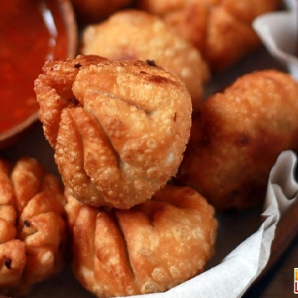 SC  Momos  - Sechzwan