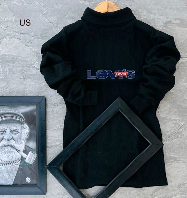 Levis Highneck - M-38