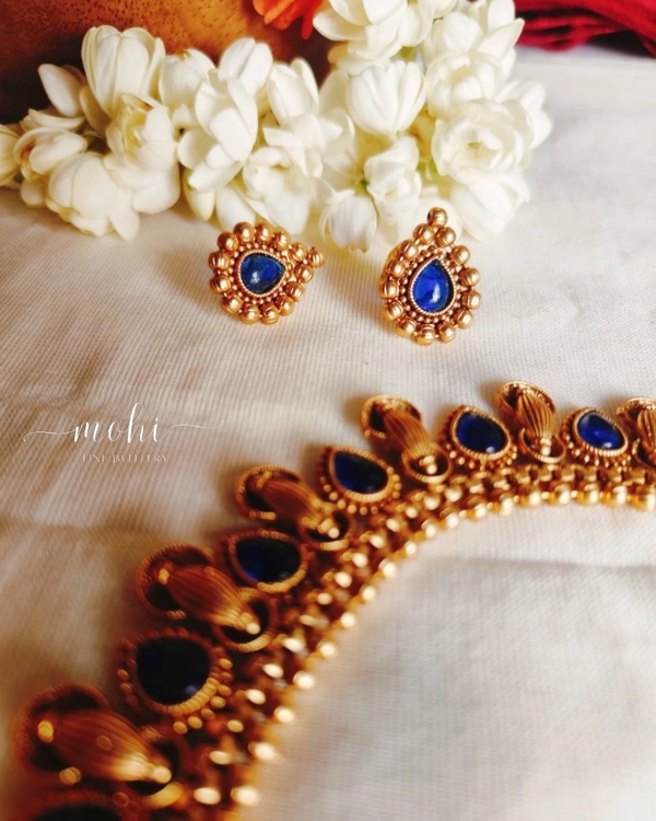 ANTIQUE MANIKYAM (MJ037)