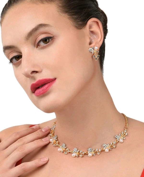 Radiance  Floral Pearl & Crystal Necklace Set