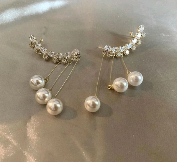Radiance  Statement Crystal & Pearl Ear Cuff