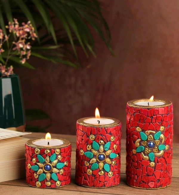 Red Lacquer Trio Tlight Candle Holder