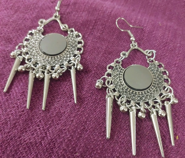 Earring 