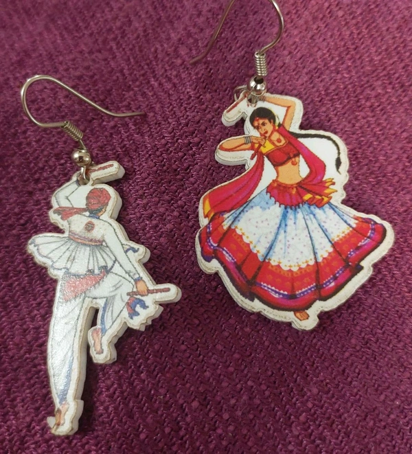 Navratri Theme Dancing Couple Earring Red And White
