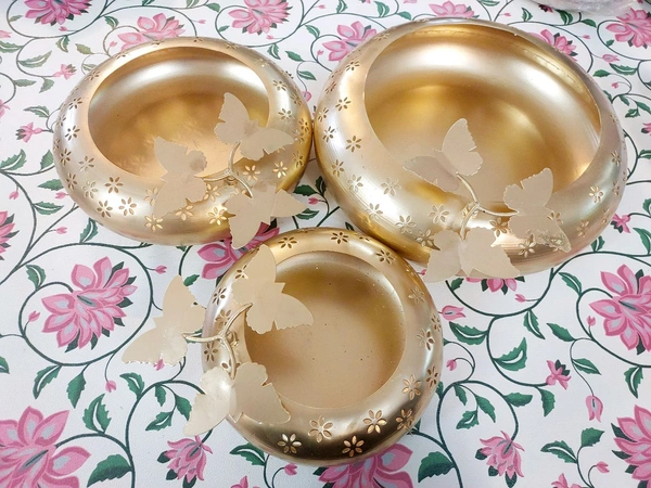 Golden Urli Set Of 3 , All 3 Different Sizes. 