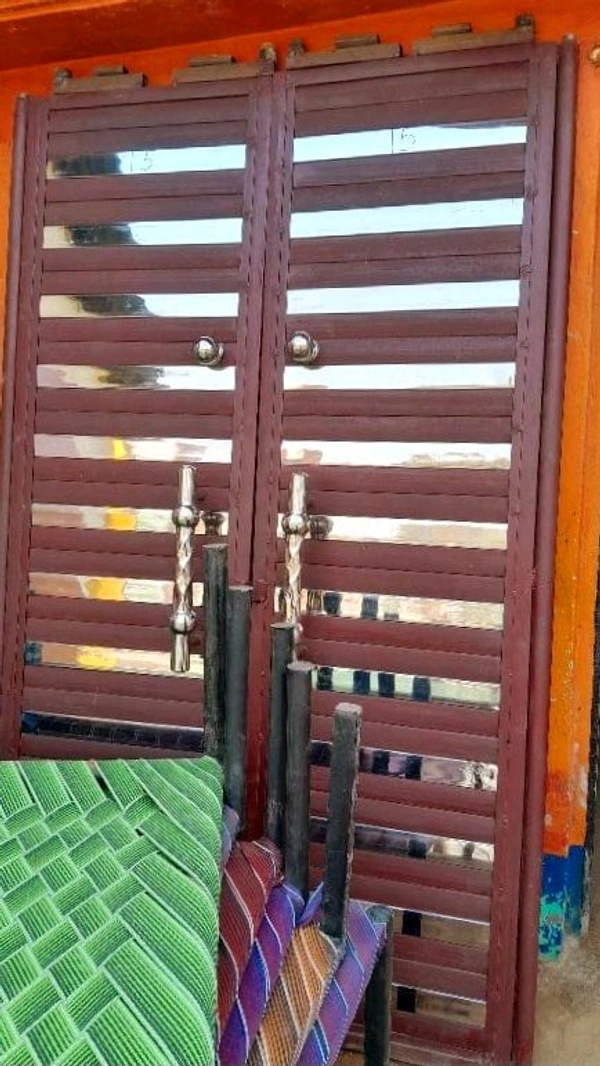 Gate - Red, 3.5.×4