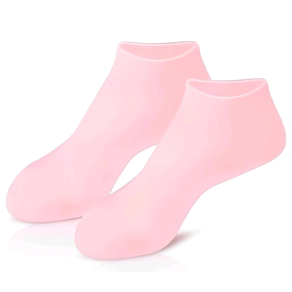 Neo Clean Silicone Moisturizing Foot Socks for Women - Aloe Gel Spa Pedicure Socks for Dry, Cracked Feet - Reusable Soft Gel Socks with Vitamin E & Essential Oils - One Size Fits Most (1 Pair, Cream Color, Heavy-Duty)