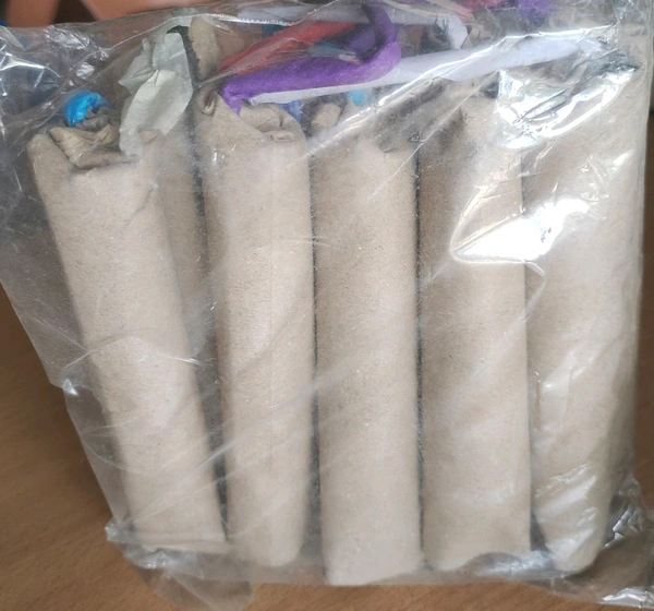 Kaakki deluxe vedi - காக்கி டீலக்ஸ் வெடி (10 pcs)