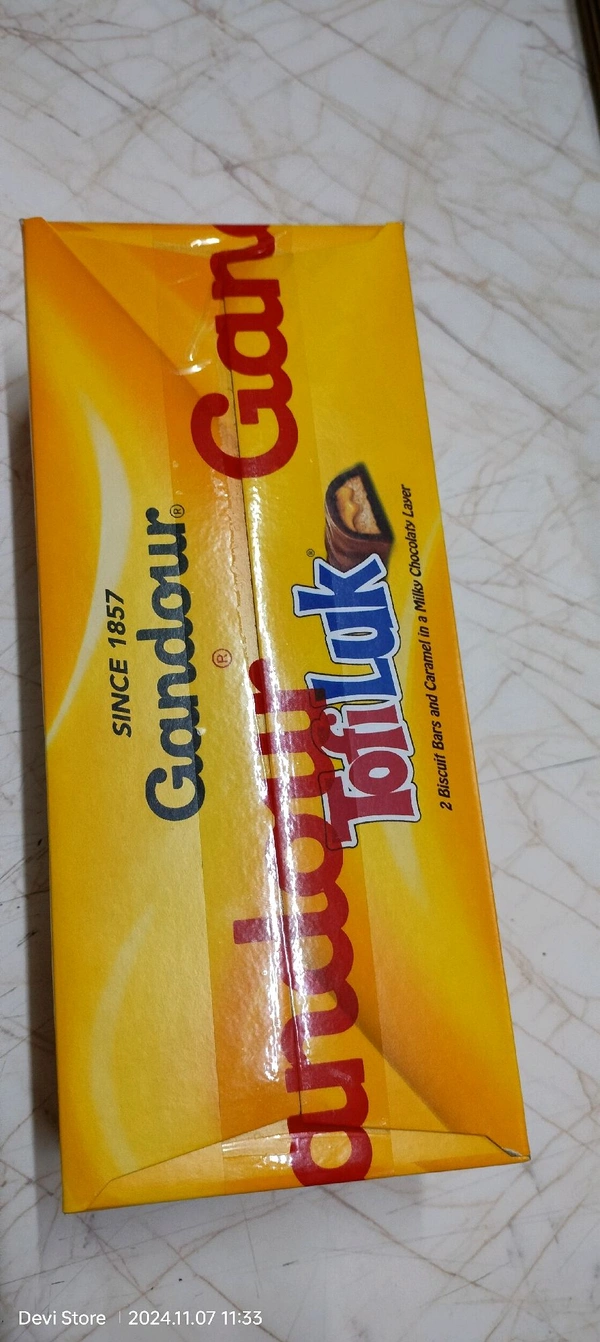 Tofiluk 2 Biscuit Bars And Caramel In A Milky Chocolate Layer 