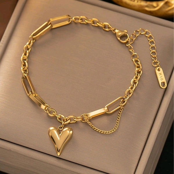 Jewellery  Designs & You Heart Charm Wraparound Bracelet (Golden)