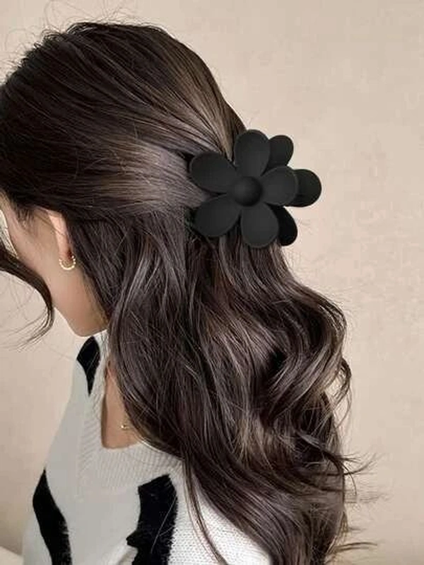 Black matt flower claw - Black