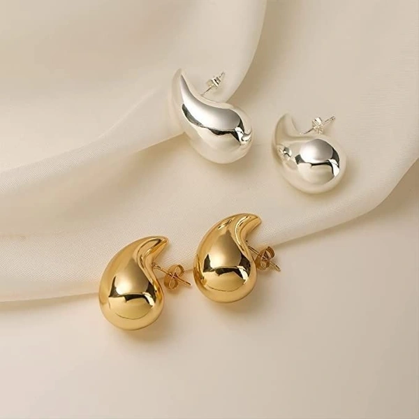 Trendy Teardrop Earrings - Golden