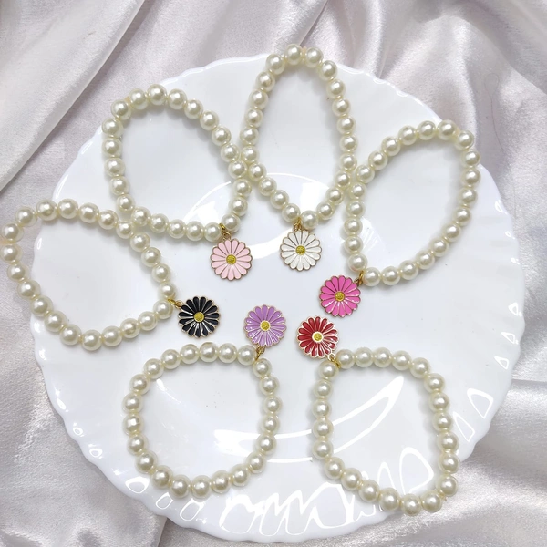 Flower charm bracelets (3 pcs) - Adjustable