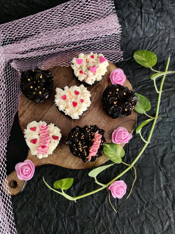 Chocolate Cupcakes  - 6