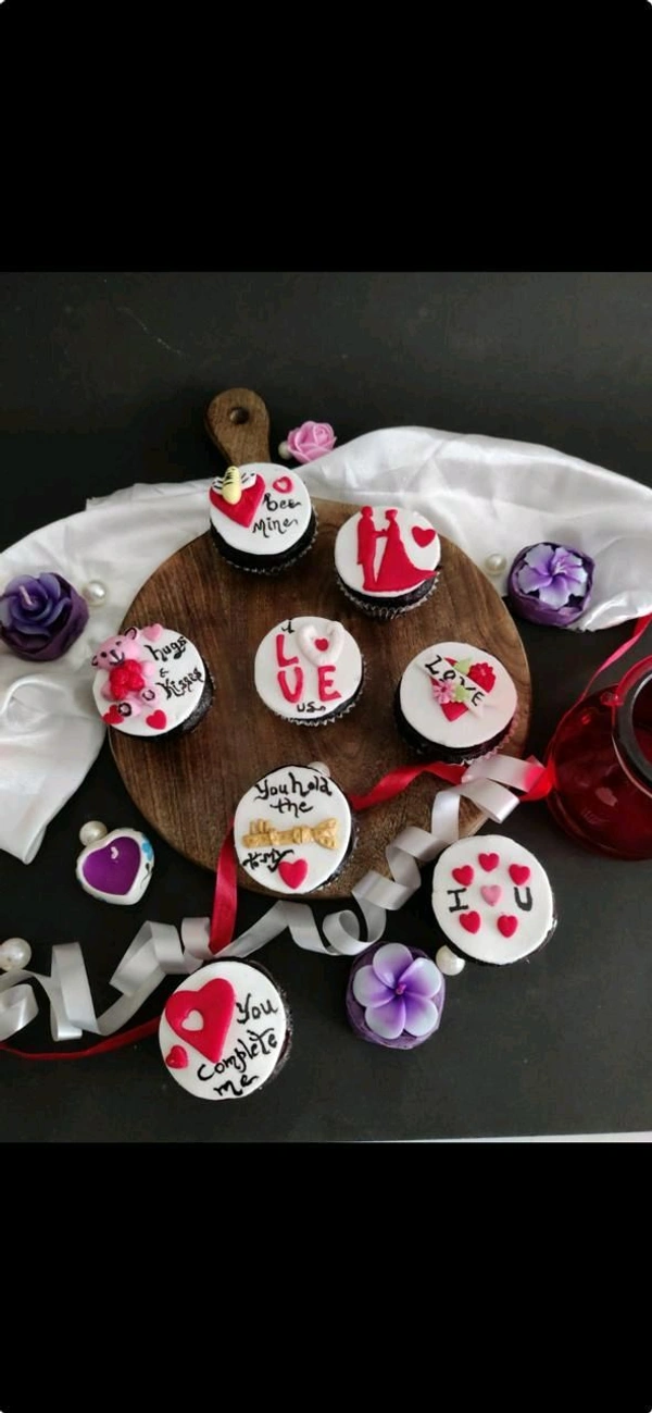 Chocolate Cupcakes  - 6
