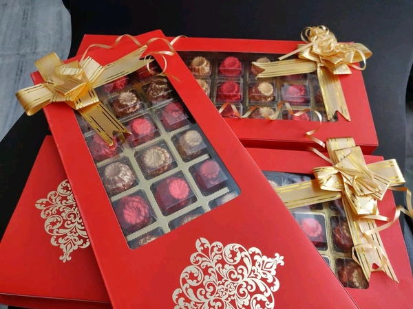 Diwali  Chocolate Hamper Box Of 9,12,18