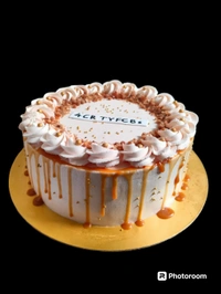 Red Velvet Birthday Cake - 0.5kgs