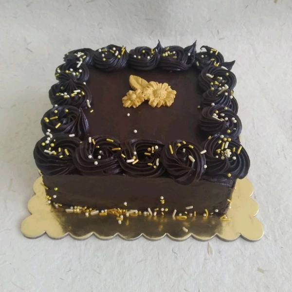 Chocolate Birthday Cake - 0.5kgs