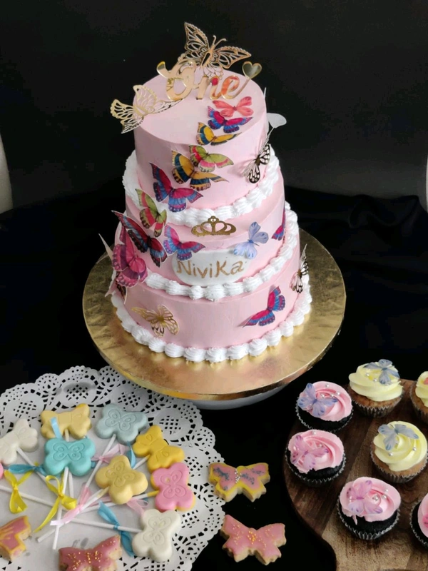 Theme Cakes