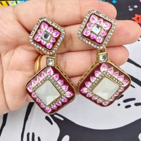 EE008-A08VCT300 Chandani Glow Earrings - Red