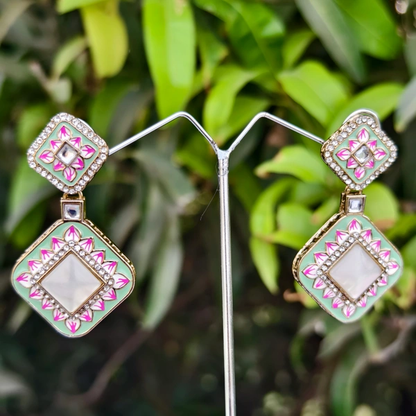 EE021-A09VCT300 Chandani Glow Earrings - Green