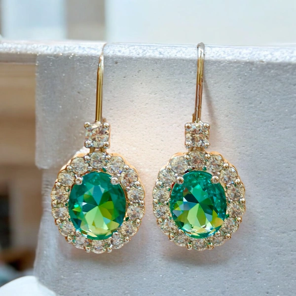 133 Dark Green Drop Earrings