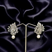 147 Genda Pearl Drop Earrings