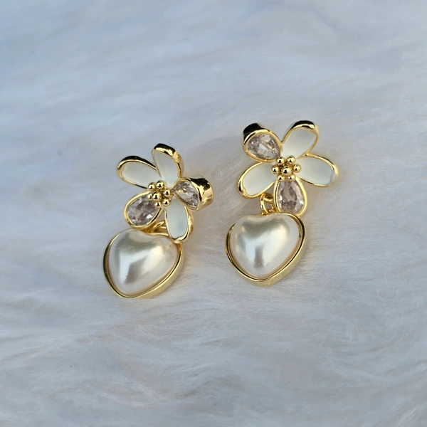 EE045 Korean Small Flower - White