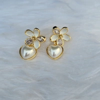 EE045 Korean Small Flower - White