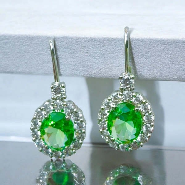 115 Light Green Drop Earrings