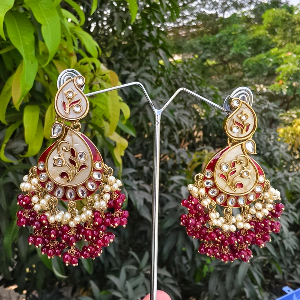 EE002-A30CNT600 Manikarnika Jhumkas - Red