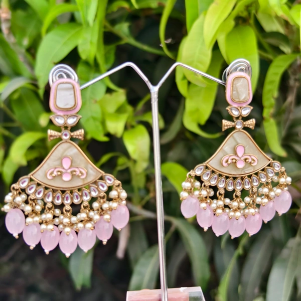 EE016-A26IIS500 Mehfil Jhumkas - Pink