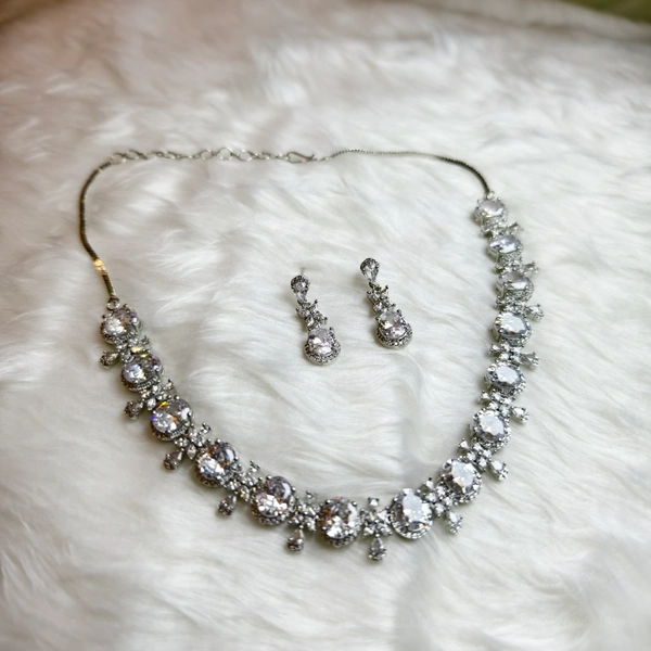 NS024-D05-VVVS Salma Sitrana Set - White