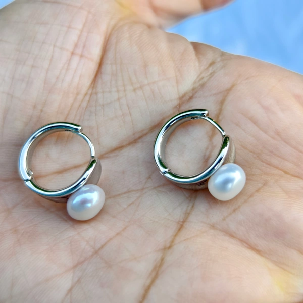EE088 Simple Button Earring - Silver