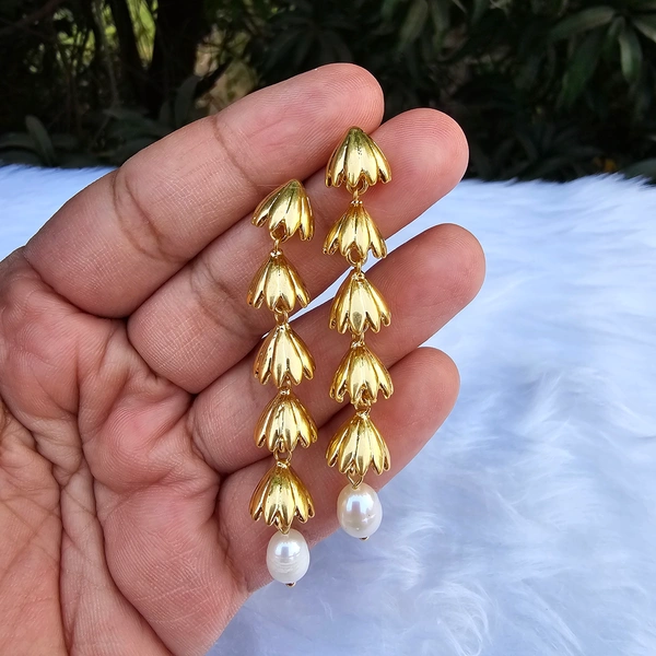EE059 String of Lily - Gold